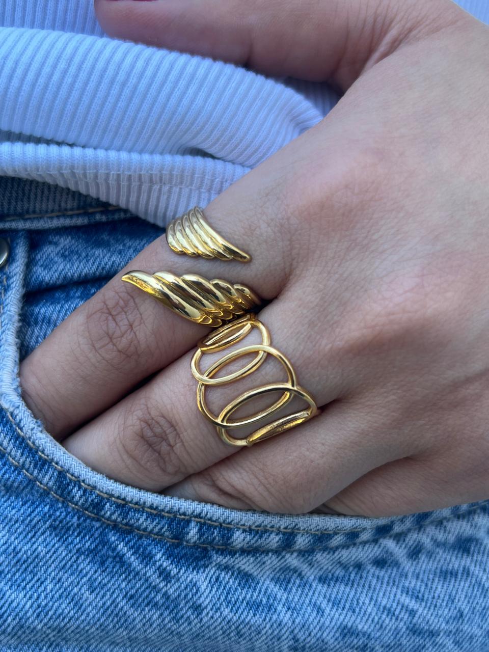 Oval Ring