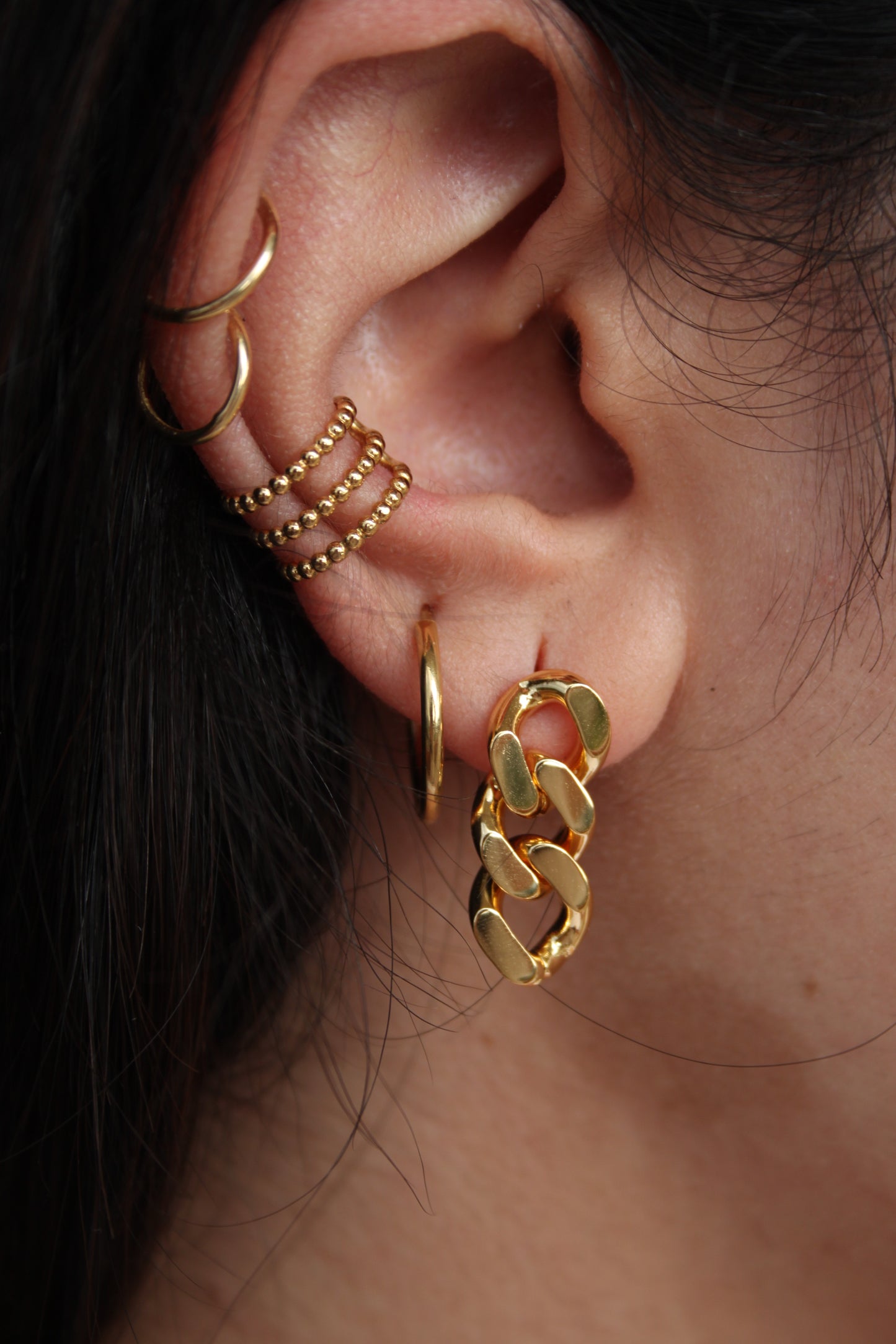 CrescendoIntroducing our Crescendo Earrings in 18K gold plating. These exquisite earrings embody timeless elegance and luxurious style. Crafted with meticulous attention to dStainless SteelCrescendo