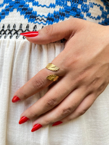 Angel Wings Ring / Gold