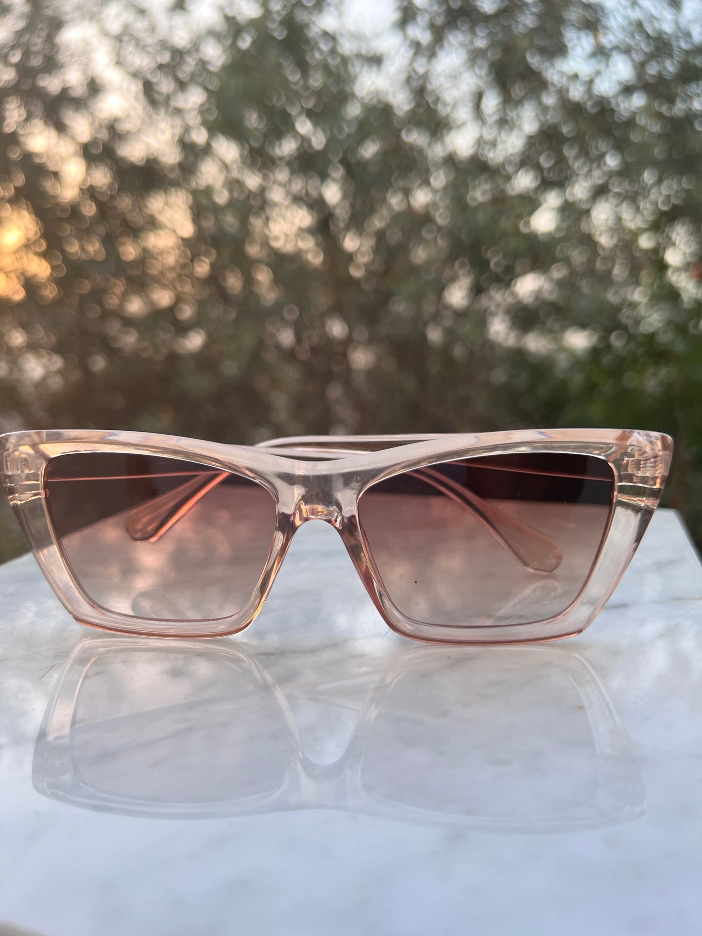 Eyes Envy Carre