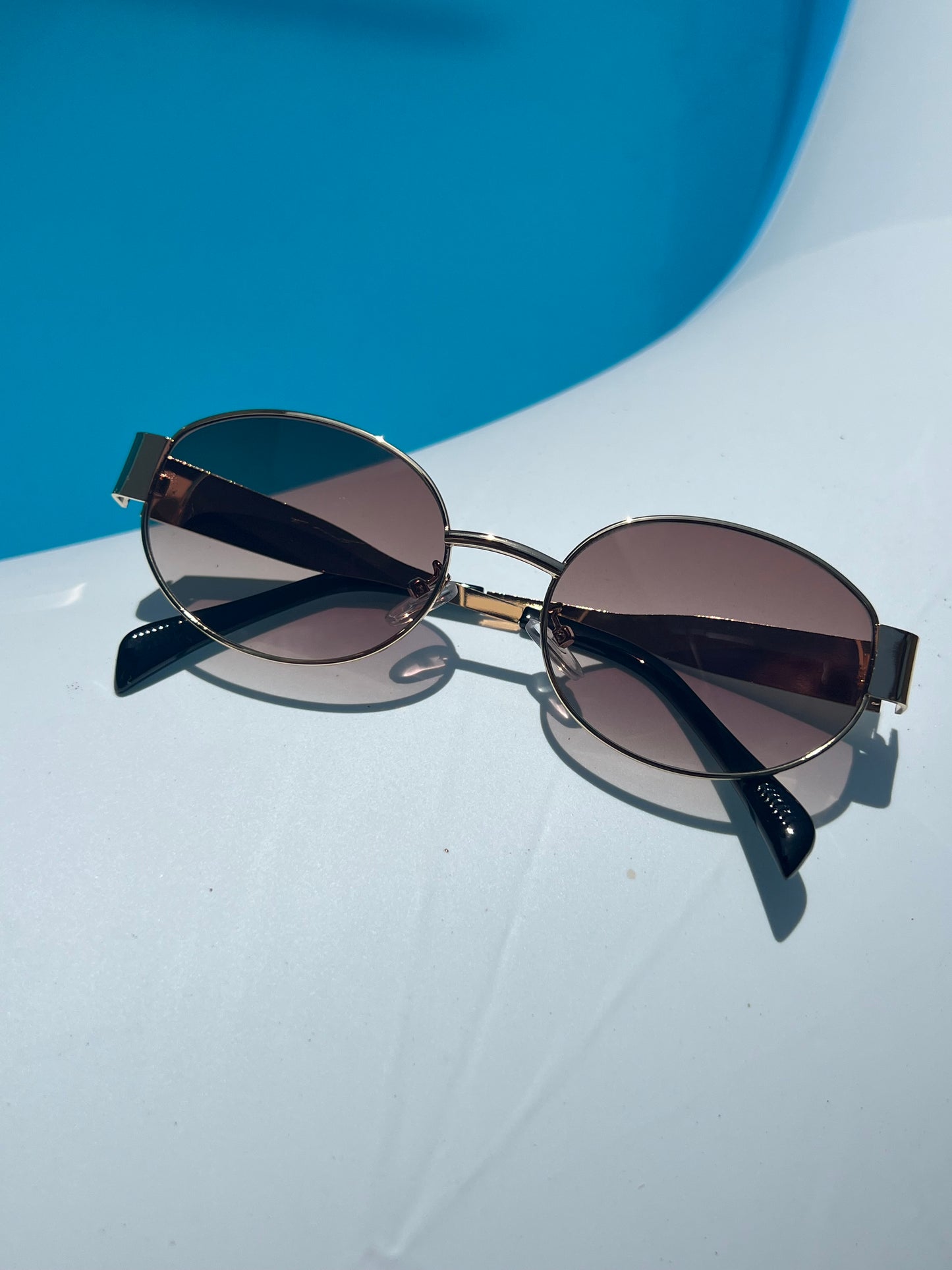 Oval Frame